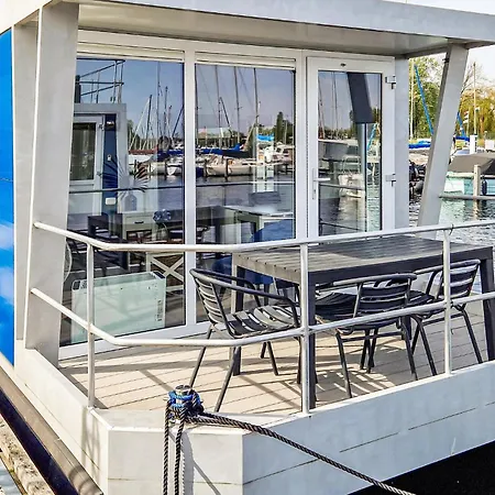 Lissabon Πλωτό κατάλυμα